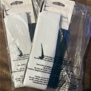 Nike unisex White absorbent headband with Black Swoosh - 2 Pack new